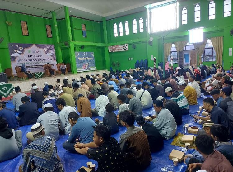 Tingkatkan Literasi, Masjid Muhammadiyah Al-Muhajirin Gelar Edukasi Keuangan Syariah