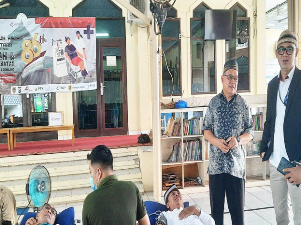 Donor di Masjid Al Muhajirin Terkumpul 100 Kantong Darah