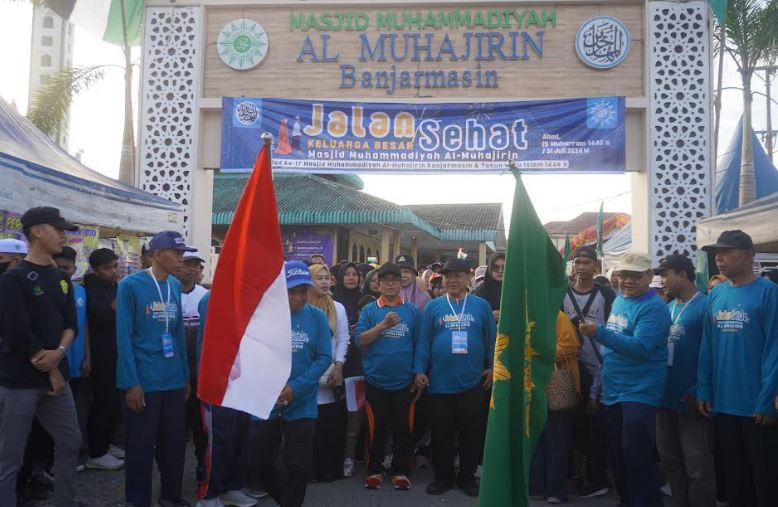 Milad ke-17 Masjid Al-Muhajirin, Ribuan Peserta Semarakkan Jalan Sehat