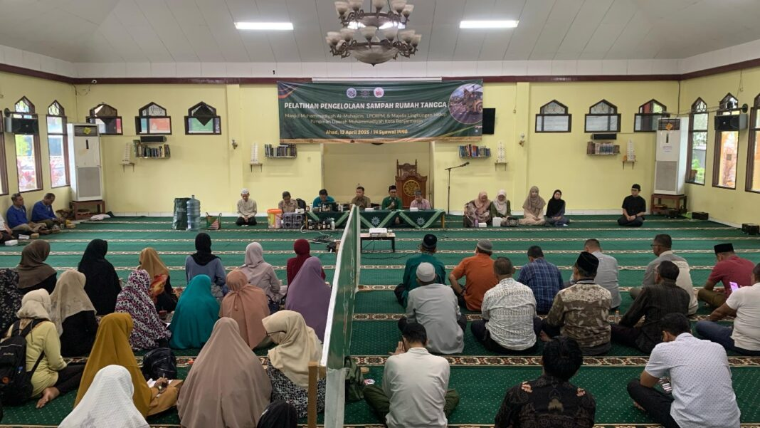Masjid Al-Muhajirin Gelar Pelatihan Pengelolaan Sampah Rumah Tangga
