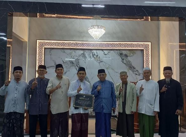 Renovasi Mihrab Memperindah Masjid Muhammadiyah Al-Muhajirin Banjarmasin